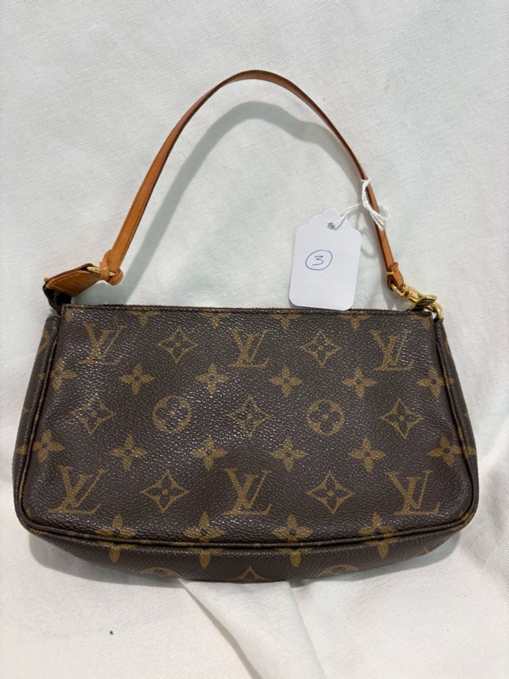 Authentic Louis Vuitton Pochette Accessoires Monogram wristlet w/ Certificate - Picture 2 of 12